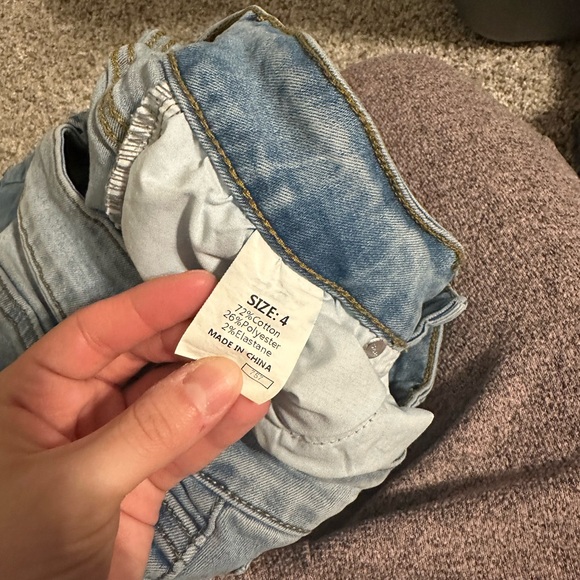 Amazon | Light Wash Jeans - Picture 3 of 3